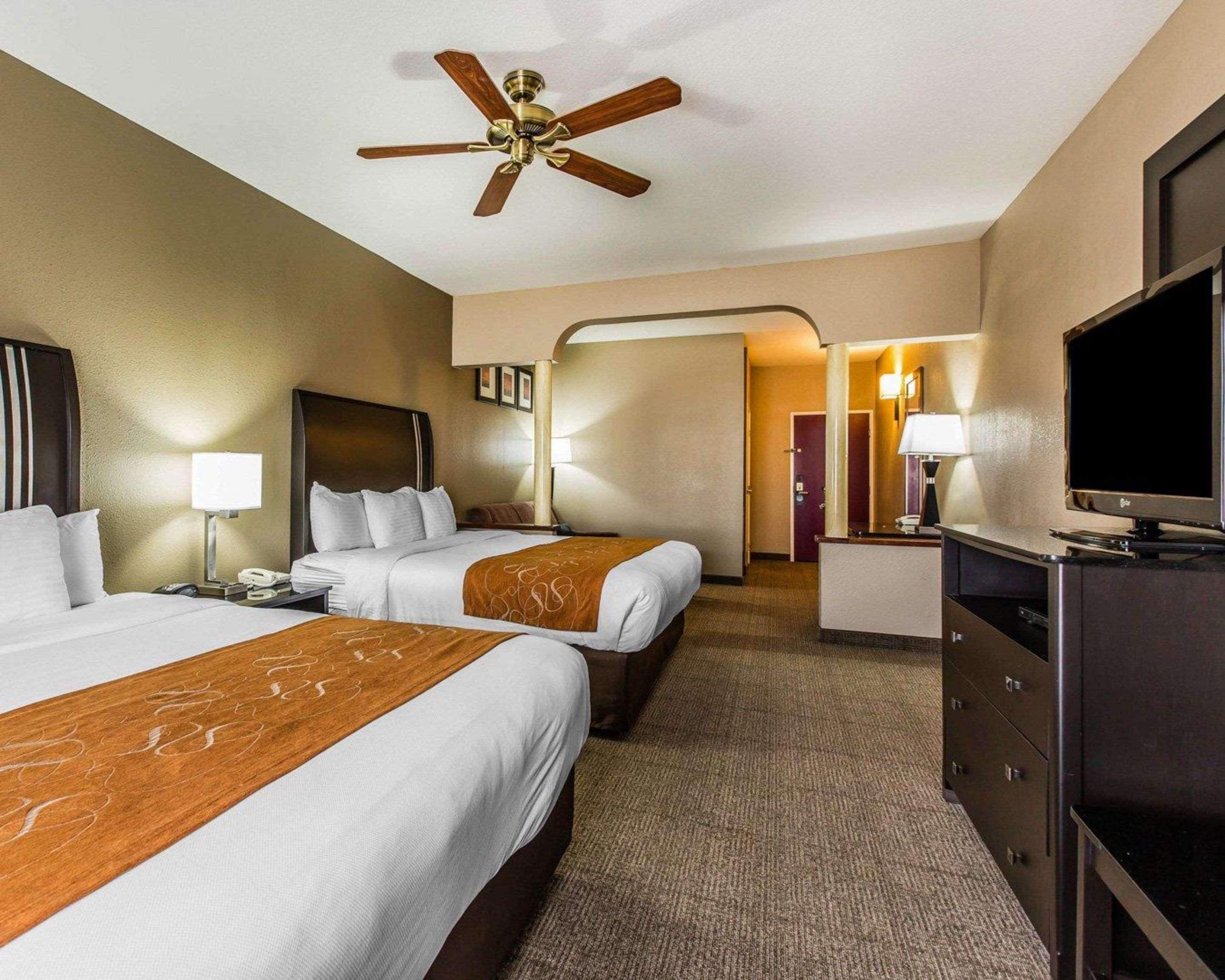 Comfort Hotel Bakersfield