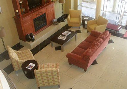 Comfort Hotel Bakersfield